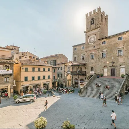 Gorgeous In Cortona Ar With Wifi Apartment Poggioni