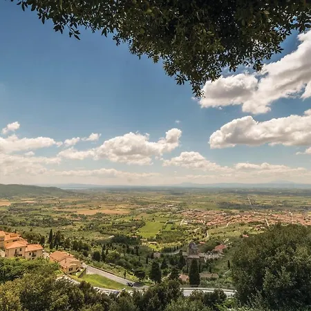 Apartment Gorgeous In Cortona Ar With Wifi